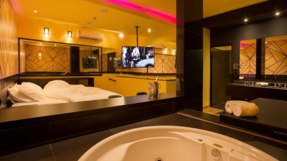 Tout Motel (Adults Only) Campinas  Eksteriør bilde
